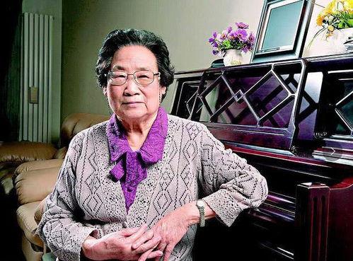 屠呦呦吃瓜视频大全集下载,揭秘科学巨匠的趣味生活瞬间