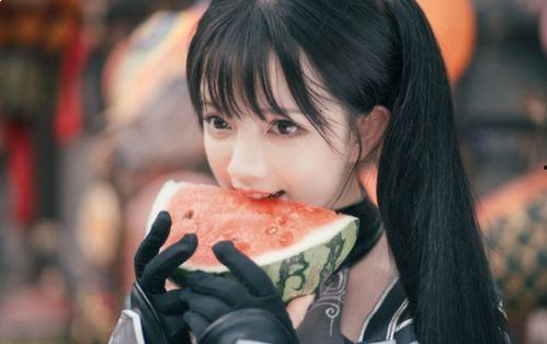 王奕萌吃瓜少女视频播放,揭秘娱乐圈幕后故事